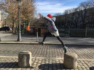 C.A.R.E | A somatic approach to creativity, bonding, education, and resilience – movement, play, and interaction with children (8-12/ 13-16 years)